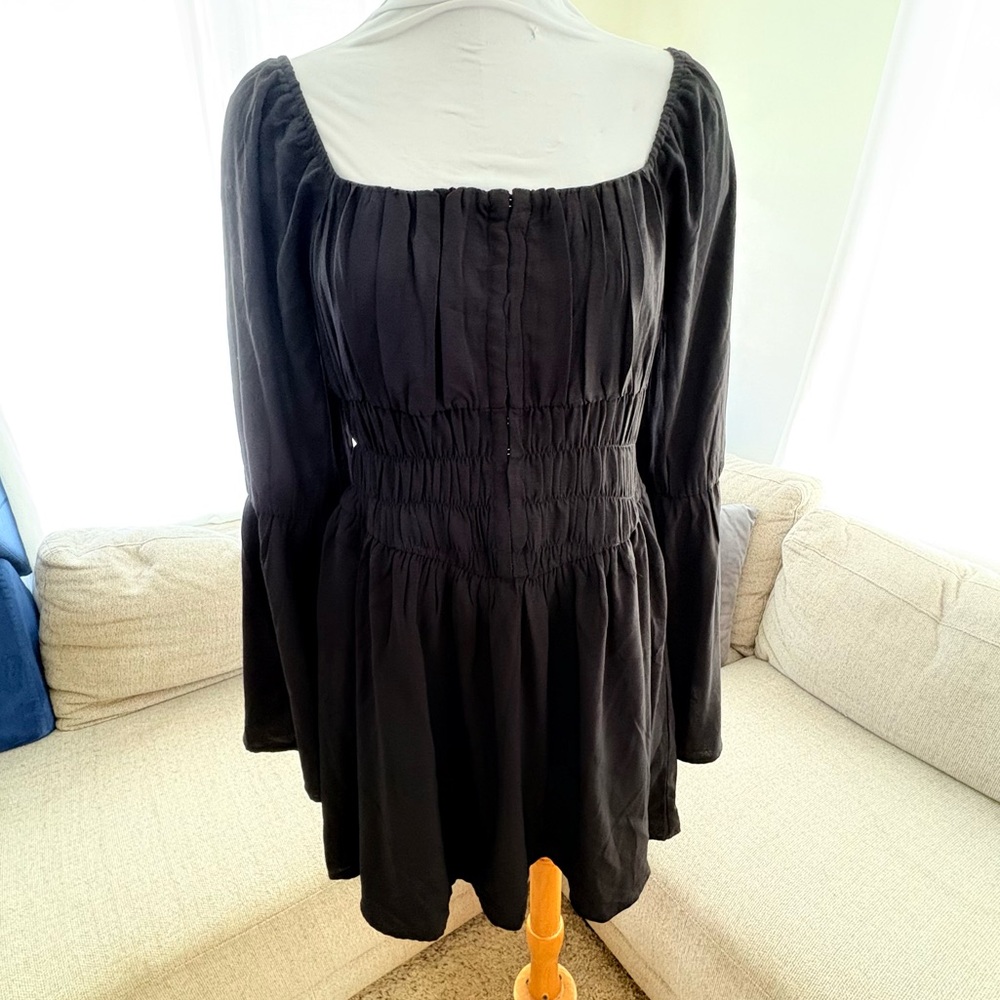 One Love Clothing Los Angeles Adorable Chic Black Long Sleeve Dress